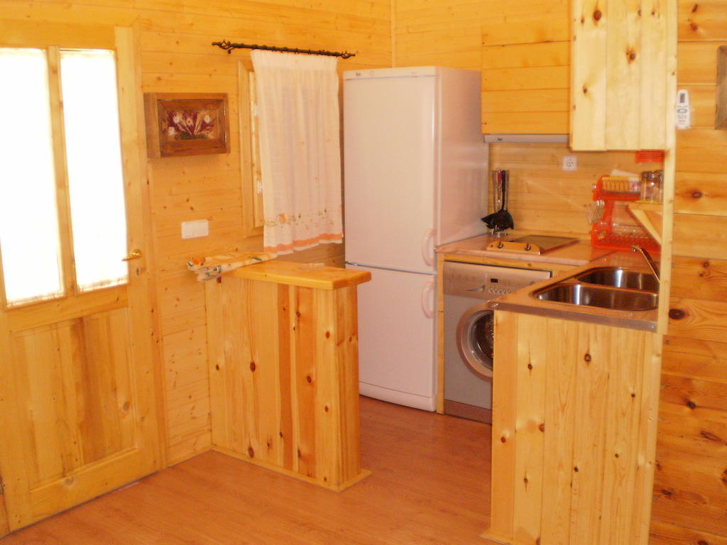 Cabanas De Madera El Rinconcillo Arroyo Frio Pokoj fotografie